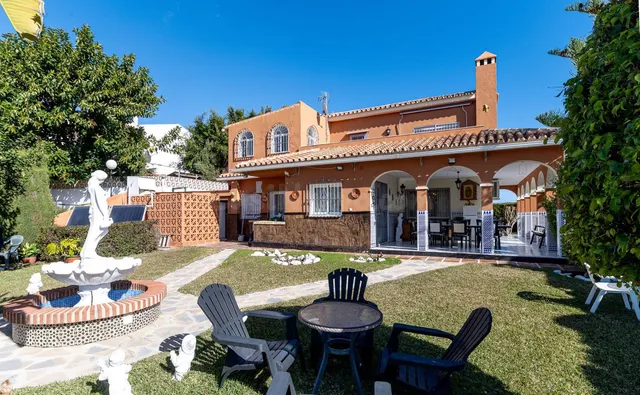 Chalet 4 habitaciones 236m² en venta - Riviera del sol - foto 2