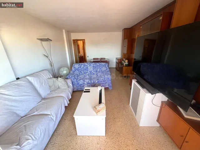 Ático amueblado con terraza en el centro de Vilanova - foto 4
