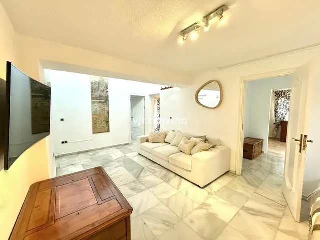 Chalet 6 habitaciones 637m² en venta - Centro — 34