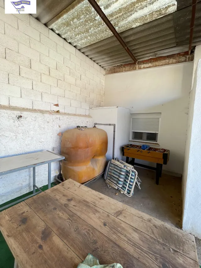 Amplia Casa de Pueblo en Aguas Nuevas con Potencial Único — 10
