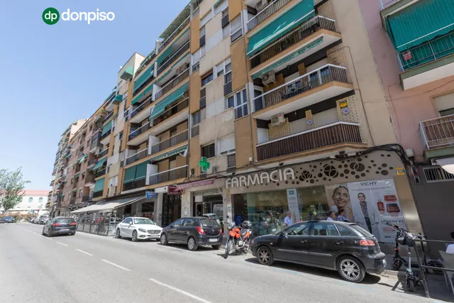 Estupendo piso  en la última planta en calle doctor azpitarte — 34