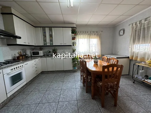 Chalet a la venta en Cocentaina, Alicante. — 11