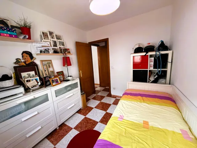 Piso tres  dormitorios zona sur con ascensor — 28