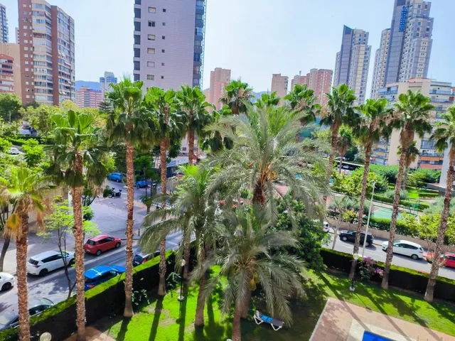Apartamento para entrar a vivir, con parking y piscina. Zona Av Europa - Pza Triangular www.inmobiliarialesdune.com — 20
