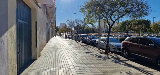 Interesante local para almacén, parking o cualquier activida