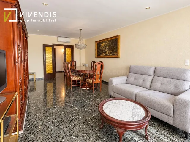 PISO EN VENTA - PASSEIG DE RONDA