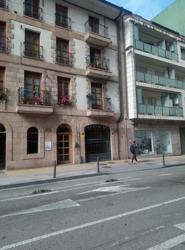 Plaza de Parking en el centro de Torrelavega