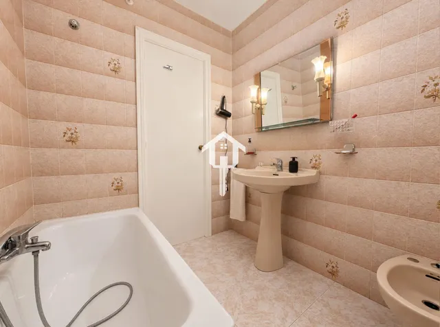Espectacular piso de 3 habitaciones con patio y aire acondicionado en zona campoamor de Alicante — 31