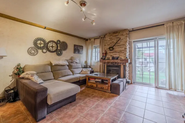 Precioso chalet adosado en Valdetorres de Jarama
