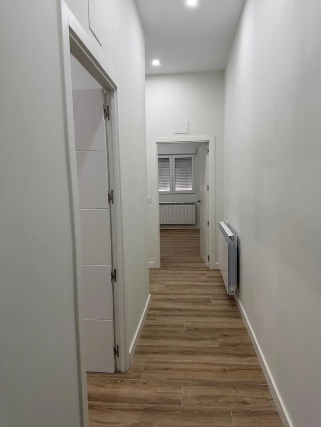 Exclusivo Piso en Alquiler - Calle Italia, Valladolid — 48