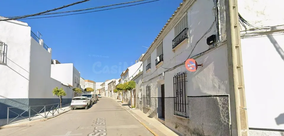 CASA EN GILENA
