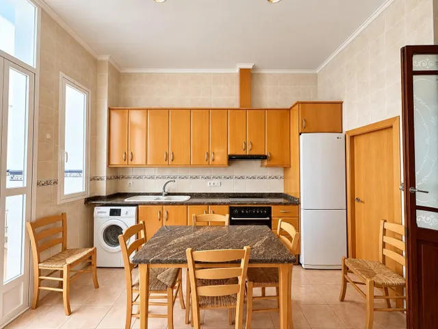 Casa señorial en el casco histórico de Carlet | 360 m2 y 3 plantas — 7