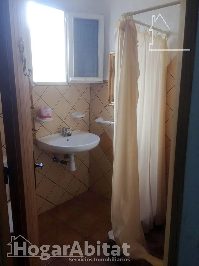 ¡ESPECTACULAR! CASA RURAL MUY AMPLIA Y LUMINOSA CON VARIAS TERRAZAS — 35
