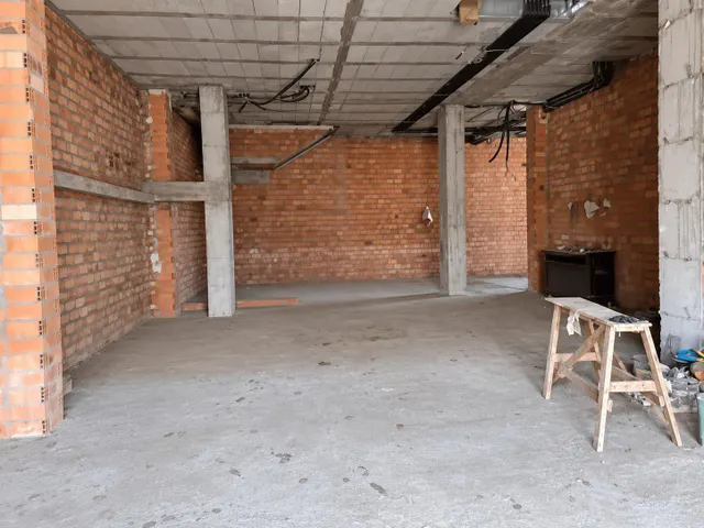 OPORTUNIDAD DE INVERSIÓN EN COLONIA DE LA PAZ – DOS LOCALES  - foto 2