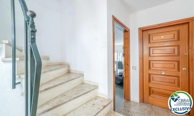 GRAN RESERVA Moderno apartamento reformado con piscinas y amplios jardines comunitarios — 23