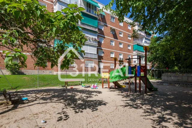 Piso 4 habitaciones 93m² en venta - Mirasierra — 31