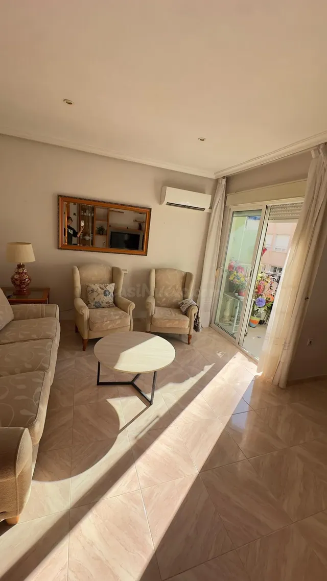¡alquiler larga temporada! apartamento 3 dormitorios en el centro de Torrevieja — 2