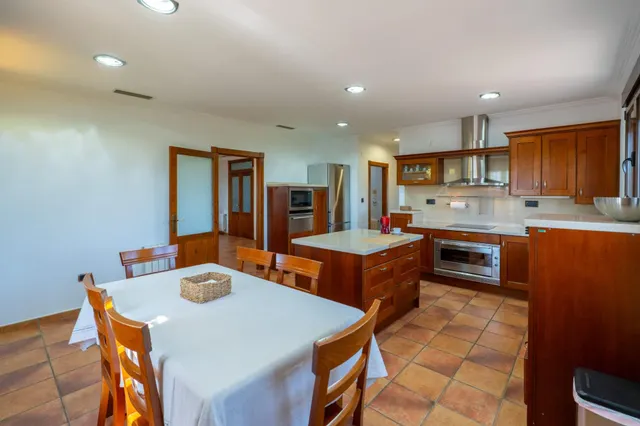 VILLA DE LUJO EN CATRAL . — 12
