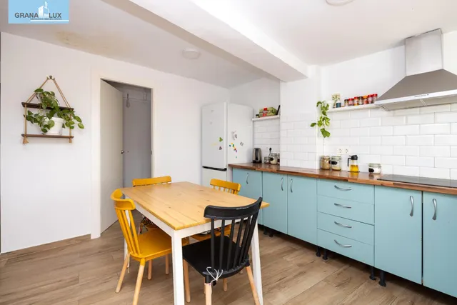 ¡Tu hogar soñado te espera en esta espectacular casa reformada! — 15