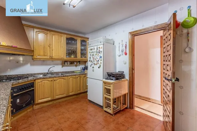 Espectacular Chalet en Ogijares - Ideal para Familias — 26