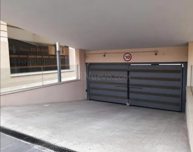 AMPLIA PLAZA DE GARAJE — 2