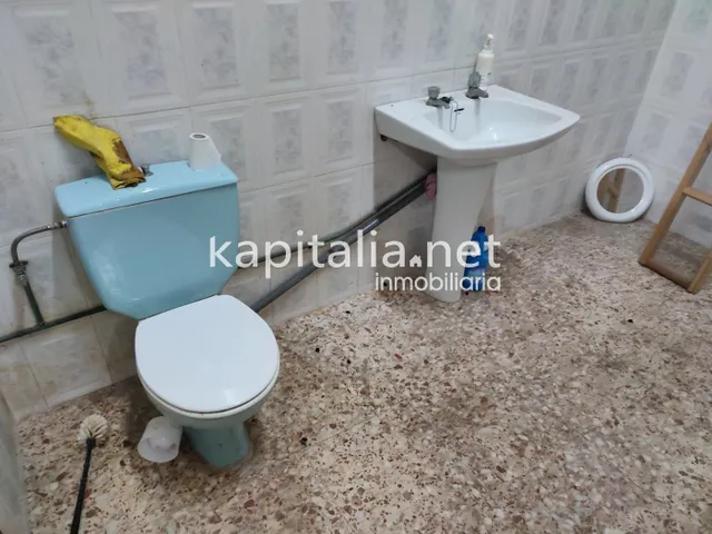 LOCAL COMERCIAL A LA VENTA EN BOCAIRENT — 9