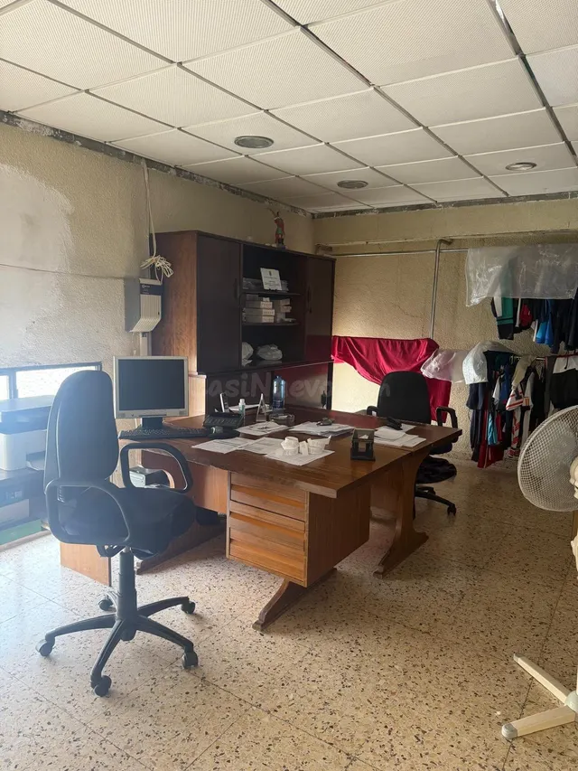 Nave Industrial de 500 m2 en Rojales con Oficinas, Taller y  - foto 4