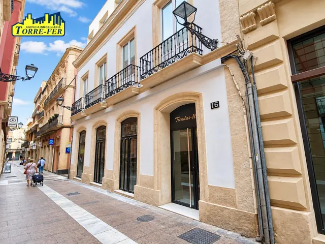 Estrena vivienda en el corazón de Almería – calle las tiendas — 11