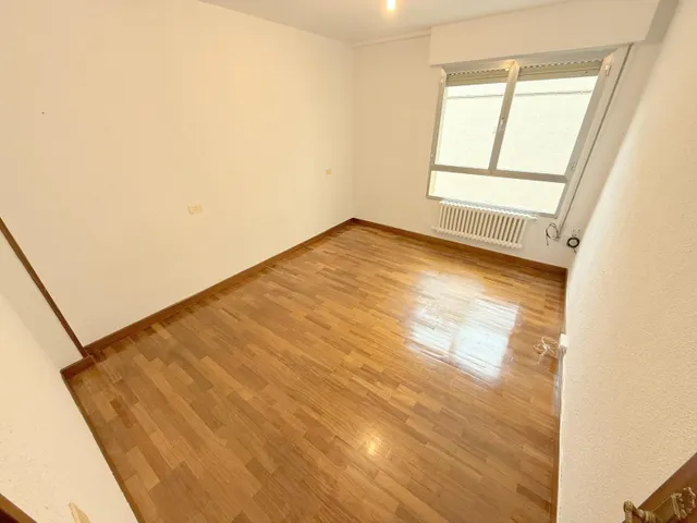 Piso en el sector B de Estella — 16
