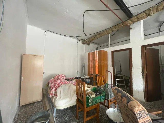 Local en proceso de cambio a vivienda con proyecto realizado en pleno centro de Formentera del Segura — 13