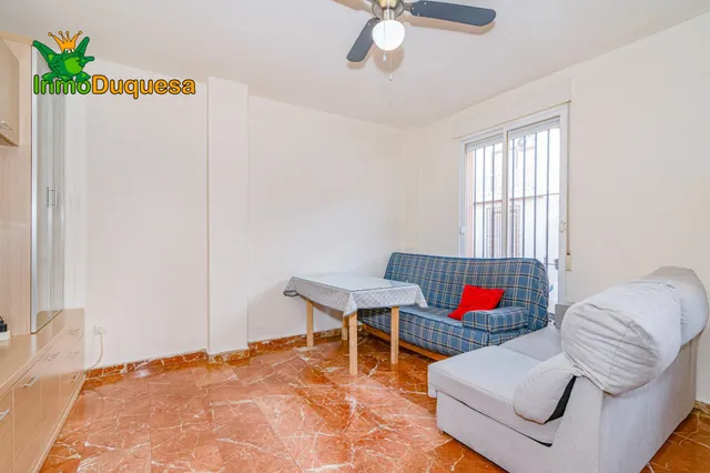 Casa adosada de 3 dormitorios en la entrada de Hijar + APARCAMIENTO. — 27