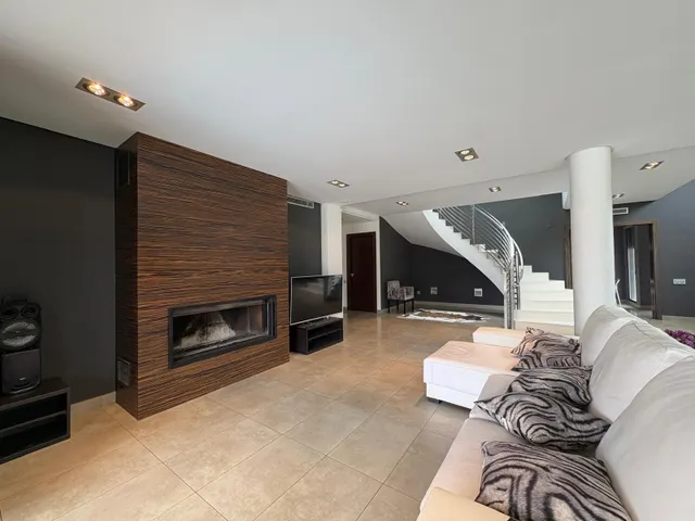 Exclusiva villa de lujo en Elda - la jaud - elegancia, modernidad y confort en entorno rural — 12