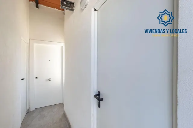 GRAN PISO EN CALLE RECOGIDAS — 33