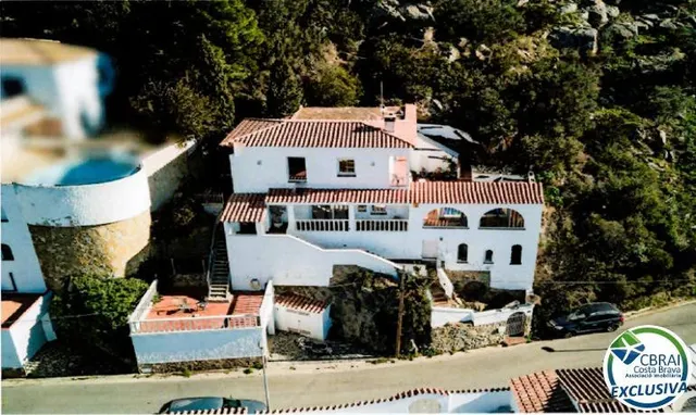 Magnífica casa con vista panorámica a la Bahía de Roses + Li - foto 4