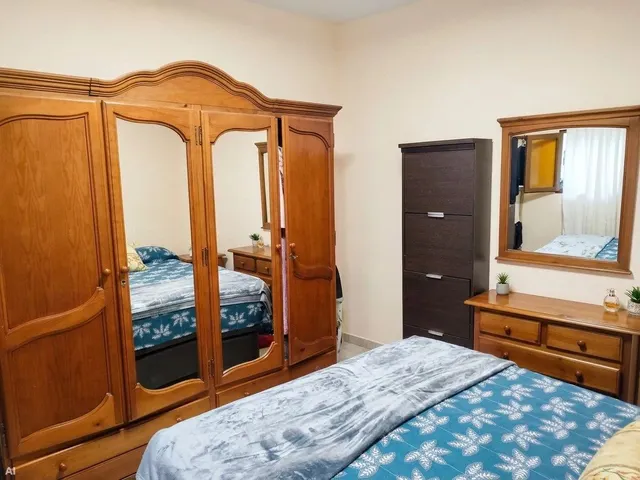 Casa Reformada en Montijo: Luminosa, con Placas Solares, Patio y Nave-Taller — 21