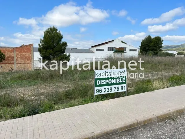 SUELO URBANO EDIFICABLE RESIDENCIAL — 4