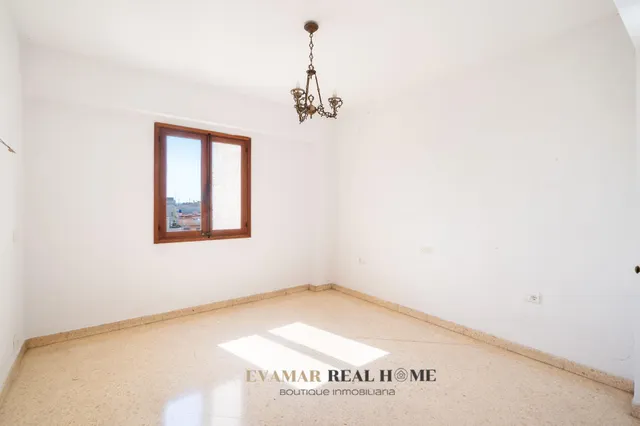 AMPLIO PISO DE 180 m2 CON TERRAZAS Y VISTAS DESPEJADAS EN AVENIDAS-FONERS. ¡REFORMA A TU GUSTO! — 16