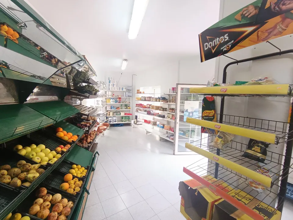 ++Local Comercial en Venta en Barrio de San Roque - Excelente Oportunidad de Inversión++