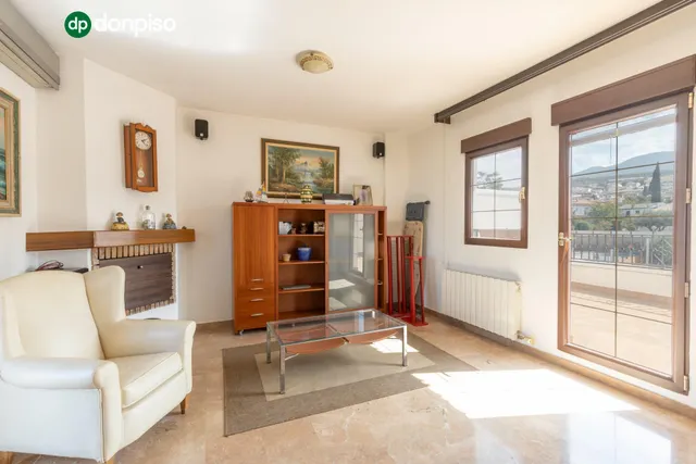 ADOSADA CON 4 DORMITORIOS, AMPLIAS TERRAZAS Y VISTAS A GRANADA Y SIERRA NEVADA — 37