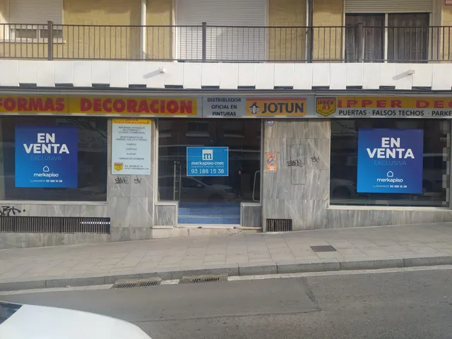 Gran local en Viladecans — 2