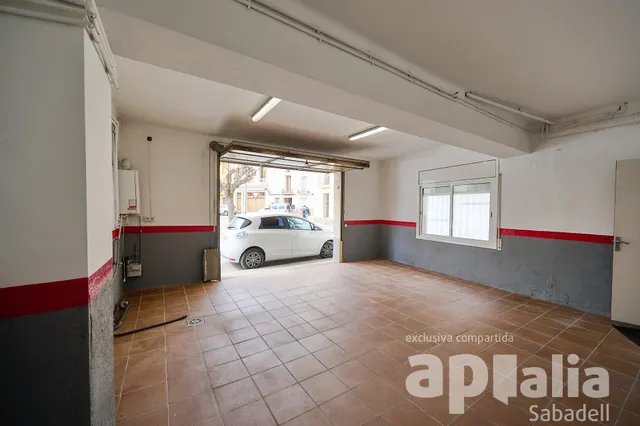 CASA REFORMADA EN EL CENTRO DE SENTMENAT — 46