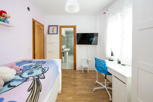 Maravillosa casa  a pocos minutos  andando  al  centro de La Zubia — 33