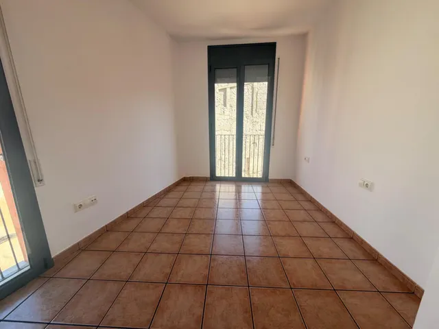 Oportunidad de alquiler en la zona de la Clínica Sant Josep – Piso impecable de 3 hab — 17