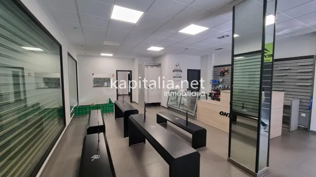 Local comercial chaflan en alquiler en Ontinyent - foto 3