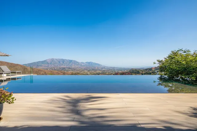 Chalet 6 habitaciones 437m² en venta - Marbella — 45
