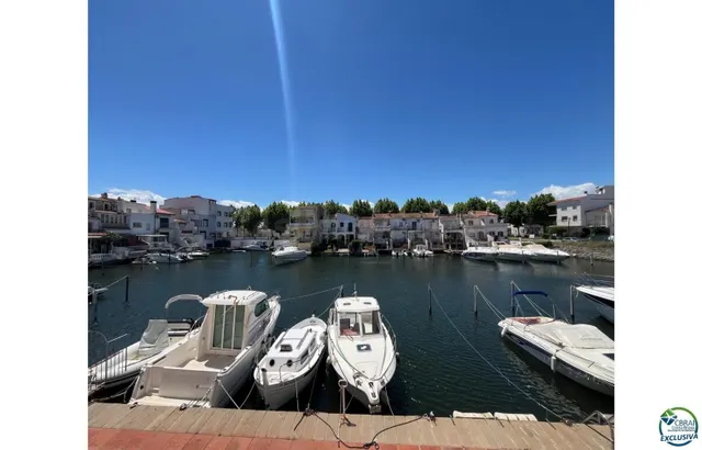 Apartamento en la Marina en un entorno pintoresco con terraz