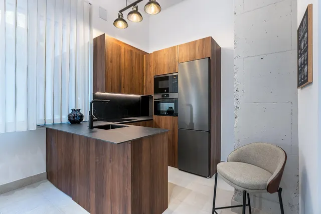 PRECIOSO ESTUDIO DE LUJO EN URBANIZACION TRIUNFO JARDIN - foto 4