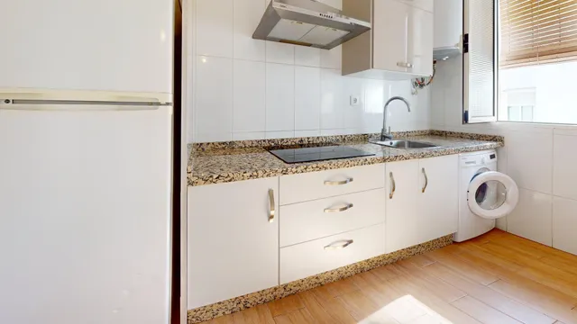 VIVIENDA REFORMADA, SITUADA EN CIUDAD JARDIN DE TRES habitaciones CONVERTIDOS EN DOS. IDEAL PARA INVERSORES!!! — 17