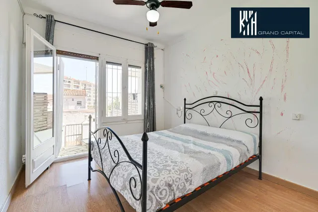 APARTAMENTO EN LA ESCALA — 22