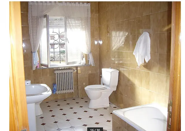 Urbis te ofrece un magnífico chalet independiente en venta en Vitigudino, Salamanca. — 16